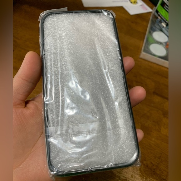 NWT iPhone 13 Pro Anti Gravity Phone Case TPU Magical Nano Suction Adsorbed Case - Picture 11 of 15